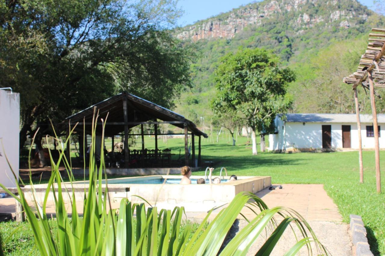 Posada San Miguel Paraguari Esterno foto