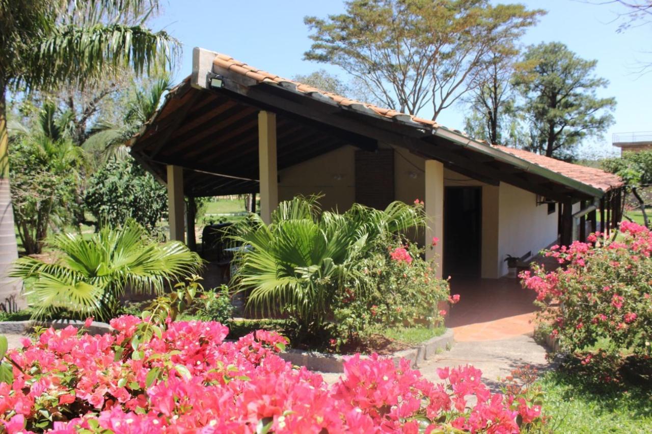 Posada San Miguel Paraguari Esterno foto